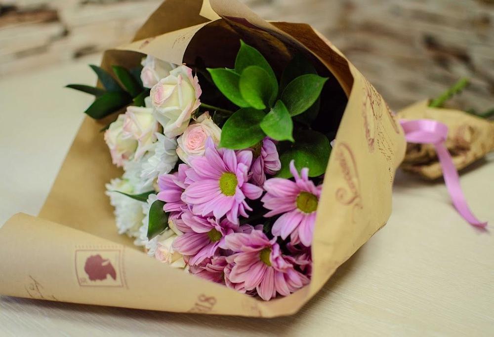 Букет цветов из: Розы и Хризантемы в Елизаветинском