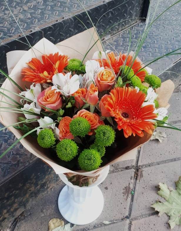 Букет цветов из: Герберы, Хризантемы, Альстромерии и Розы в Елизаветинском