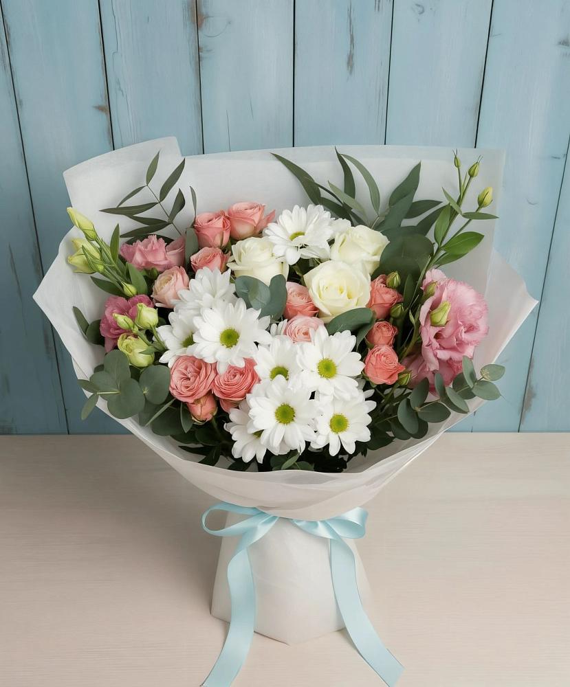 Букет цветов из: Розы, Лизиантусы и Хризантемы в Елизаветинском