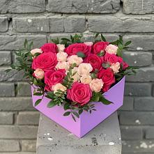 Цветочная композиция из Розы в коробке в Елизаветинском