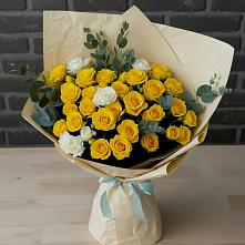 Букет цветов из:  Розы в Елизаветинском