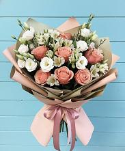 Букет цветов из:  Розы, Альстромерии и Лизиантусы в Елизаветинском