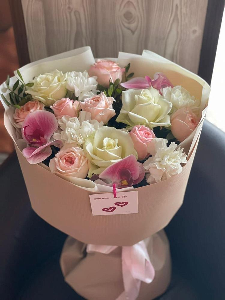 Букет цветов из: Орхидеи, Розы и Гвоздики в Елизаветинском