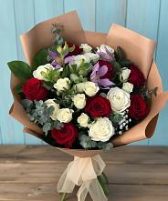 Букет цветов из:  Розы и Альстромерии в Елизаветинском