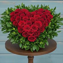 Цветочная композиция из Розы в виде сердца в Елизаветинском