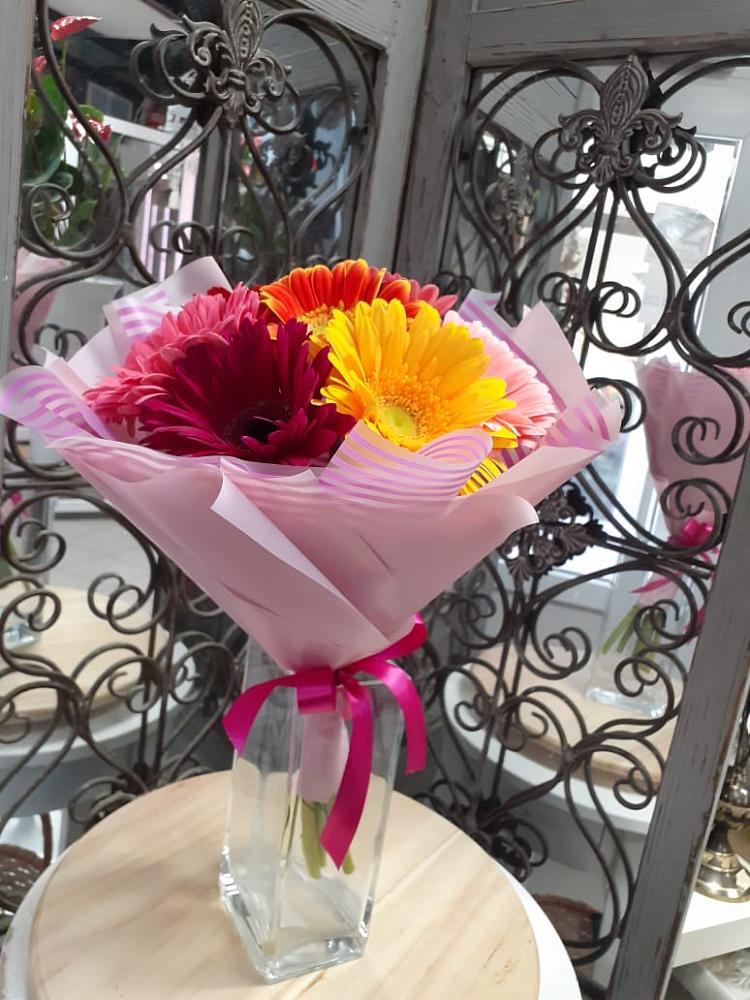 Букет цветов из: Герберы в Елизаветинском