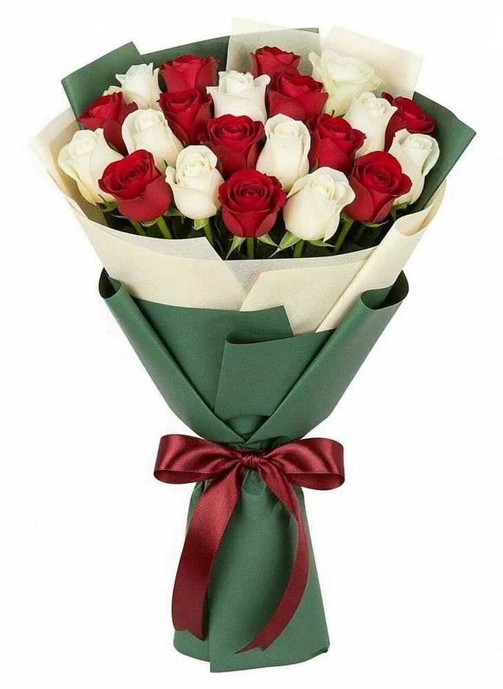 Букет Микс из красных и белых роз в Елизаветинском