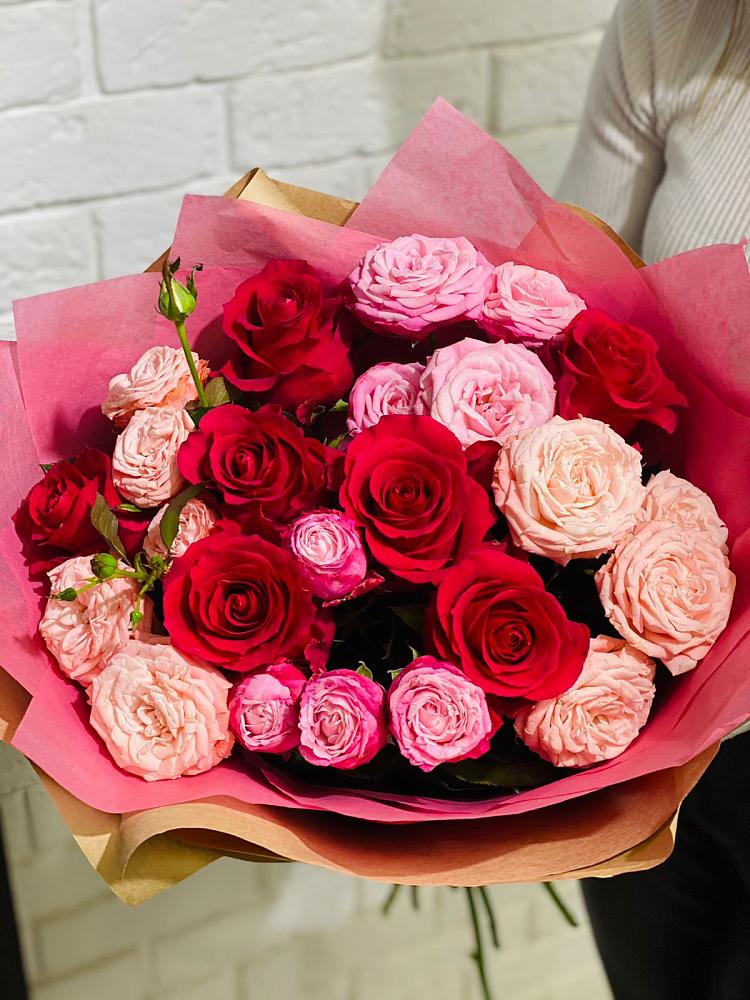 Букет цветов из: Розы в Елизаветинском