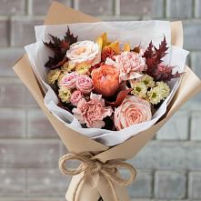 Букет цветов из:  Гвоздики, Хризантемы и Розы в Елизаветинском