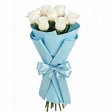 Букет 7 белых роз Проуд в Елизаветинском