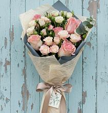 Букет цветов из:  Розы в Елизаветинском