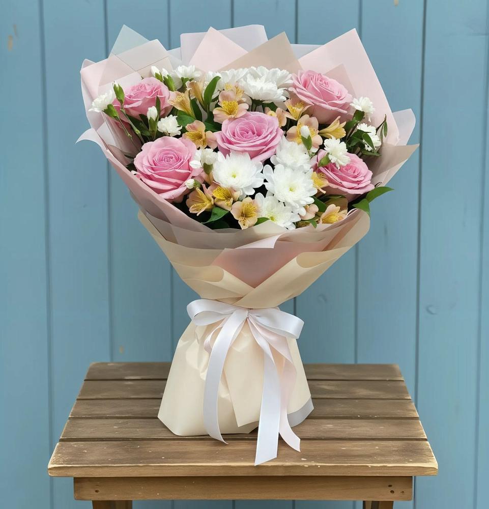 Букет цветов из: Гвоздики, Орхидеи и Розы в Елизаветинском