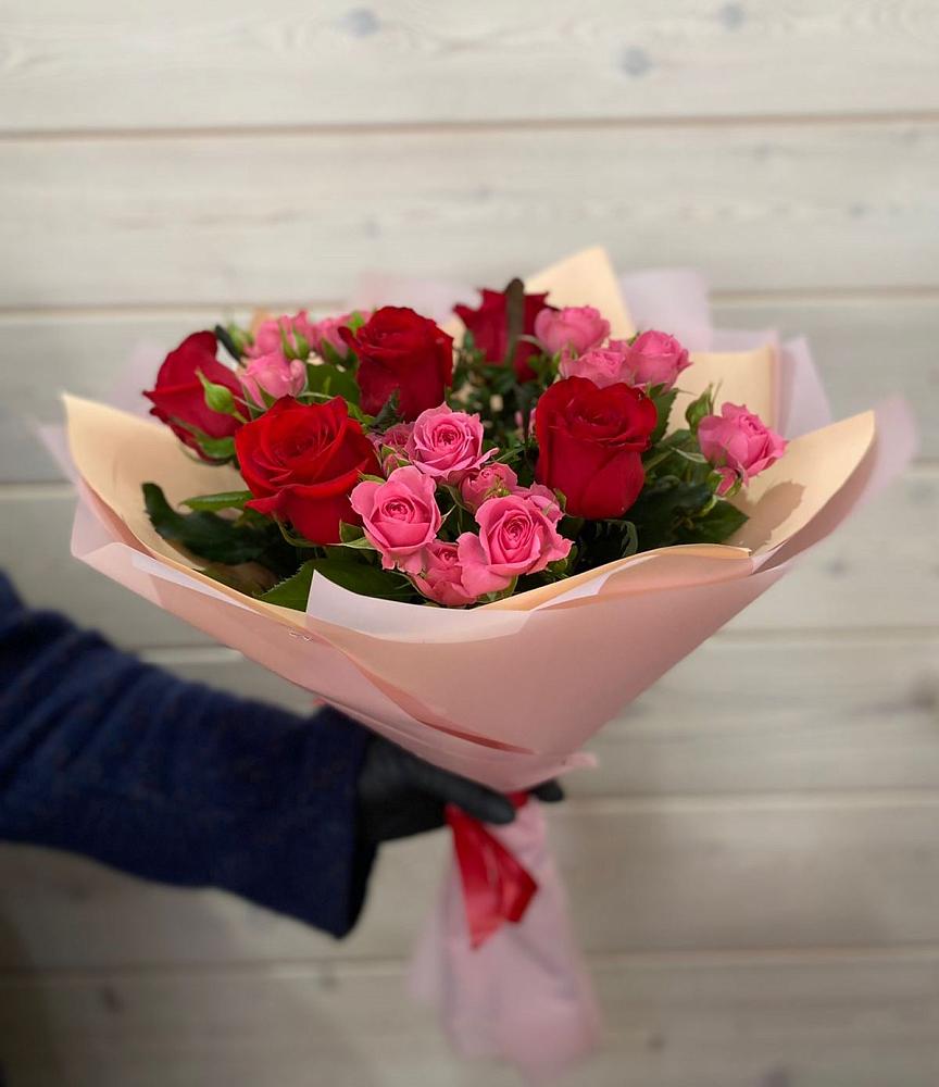 Букет цветов из: Розы в Елизаветинском