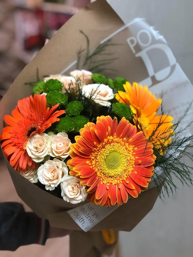 Букет цветов из: Герберы, Хризантемы и Розы в Елизаветинском
