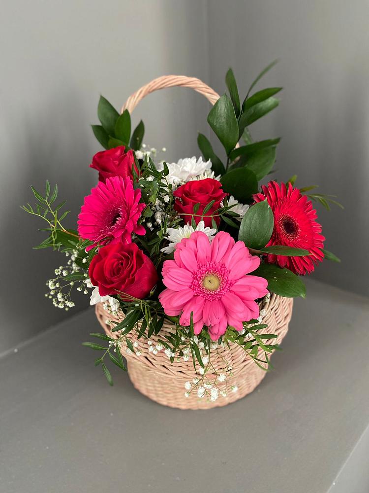 Цветочная композиция из Розы, Хризантемы и Герберы в корзине в Елизаветинском