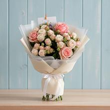 Букет цветов из:  Розы #REPLACE_PRED# Елизаветинском