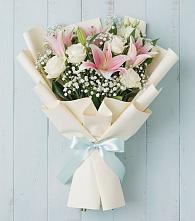 Букет цветов из:  Лилии в Елизаветинском