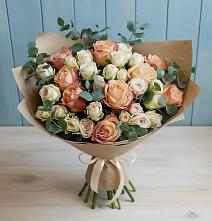 Букет цветов из:  Альстромерии и Розы в Елизаветинском