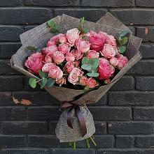Букет цветов из:  Розы в Елизаветинском
